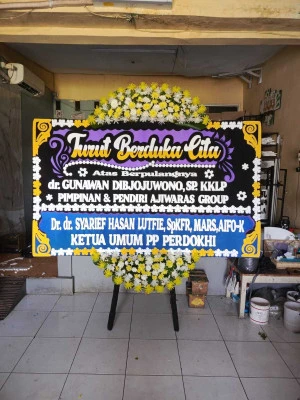 Papan Bunga di Jambudipa Cisarua